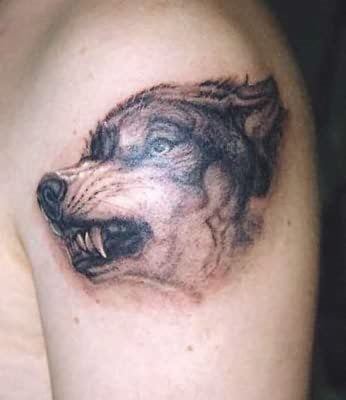 199 Magníficas fotos con tatuajes de lobos
