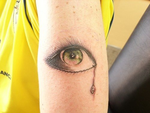 augen tattoo 1015