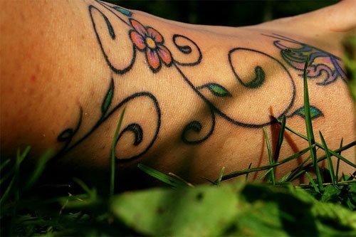 75 Tatuajes en el tobillo: Galería de diseños
