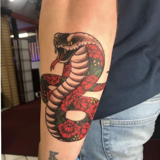 tattoo cobra 218