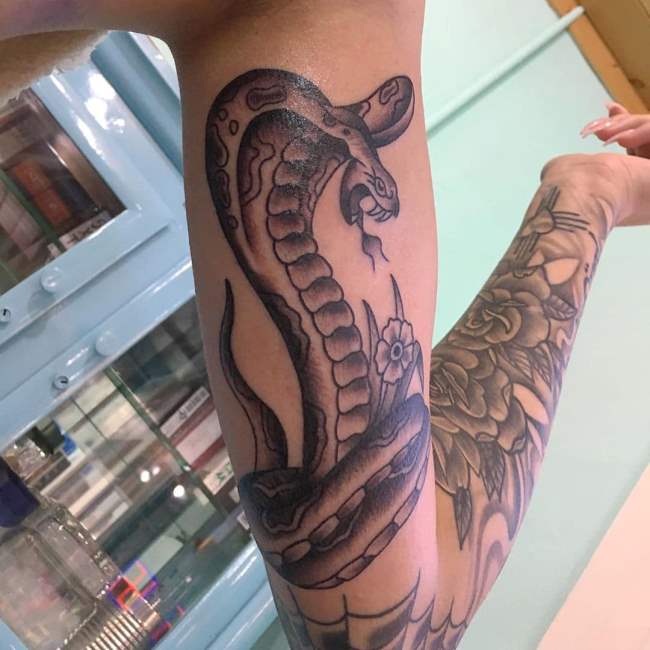 tattoo cobra 40